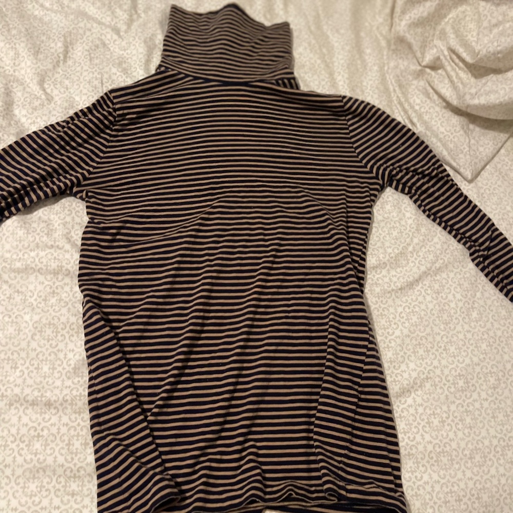Turtle neck long sleeve